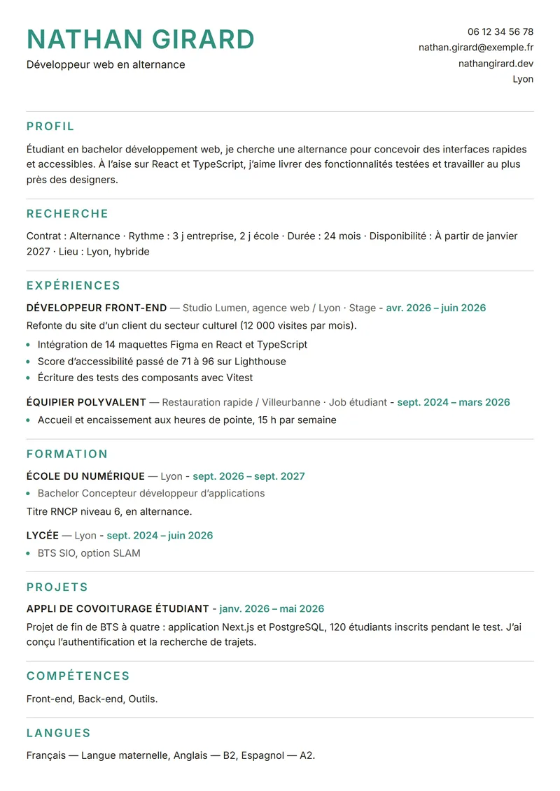 Première page du CV de Nathan Girard, Développeur web en alternance